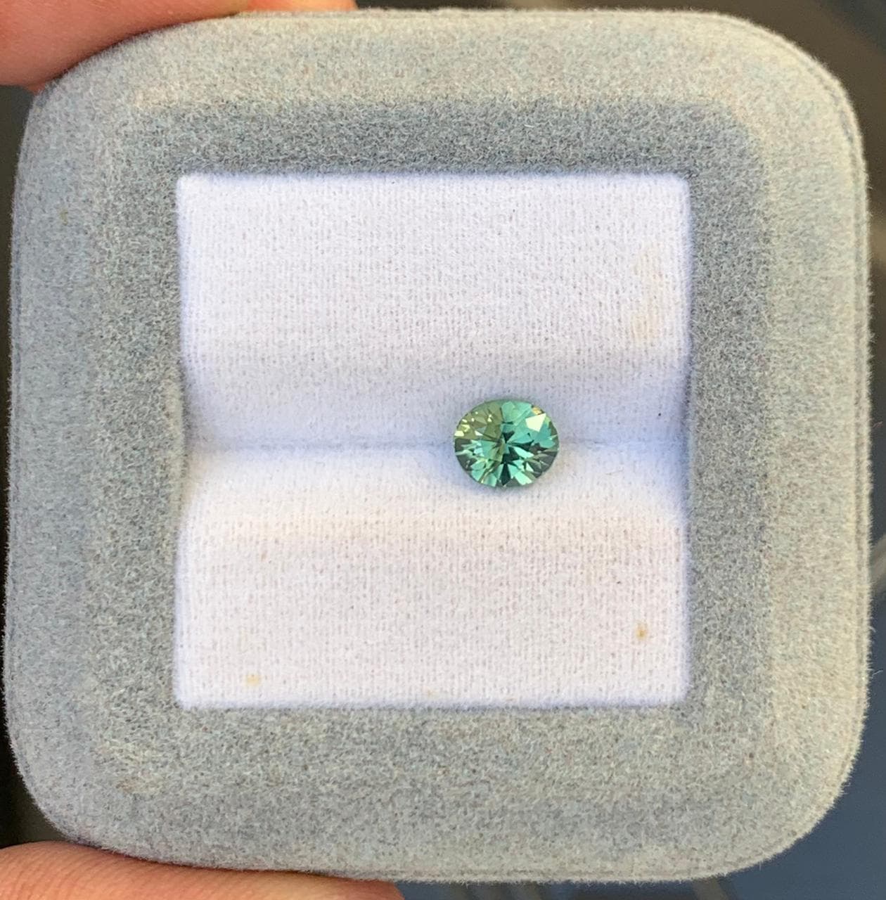 Saphir Vert Ovale de 1,11ct