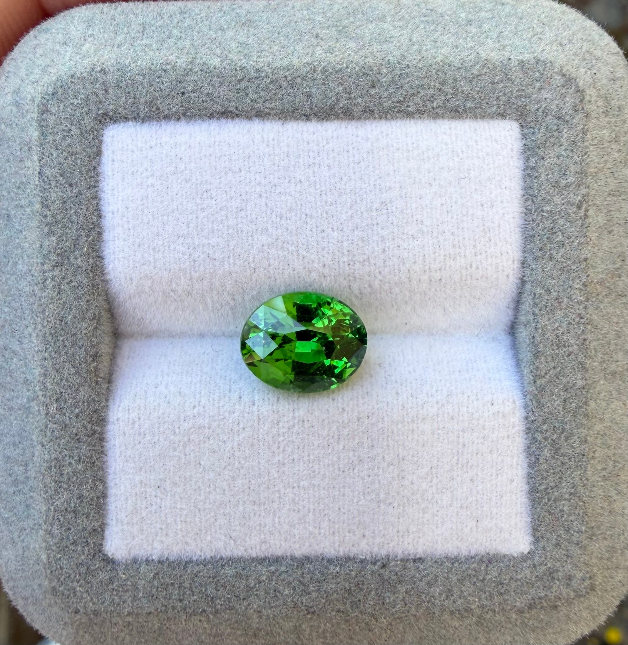 exemple — grenat 3,29 ct