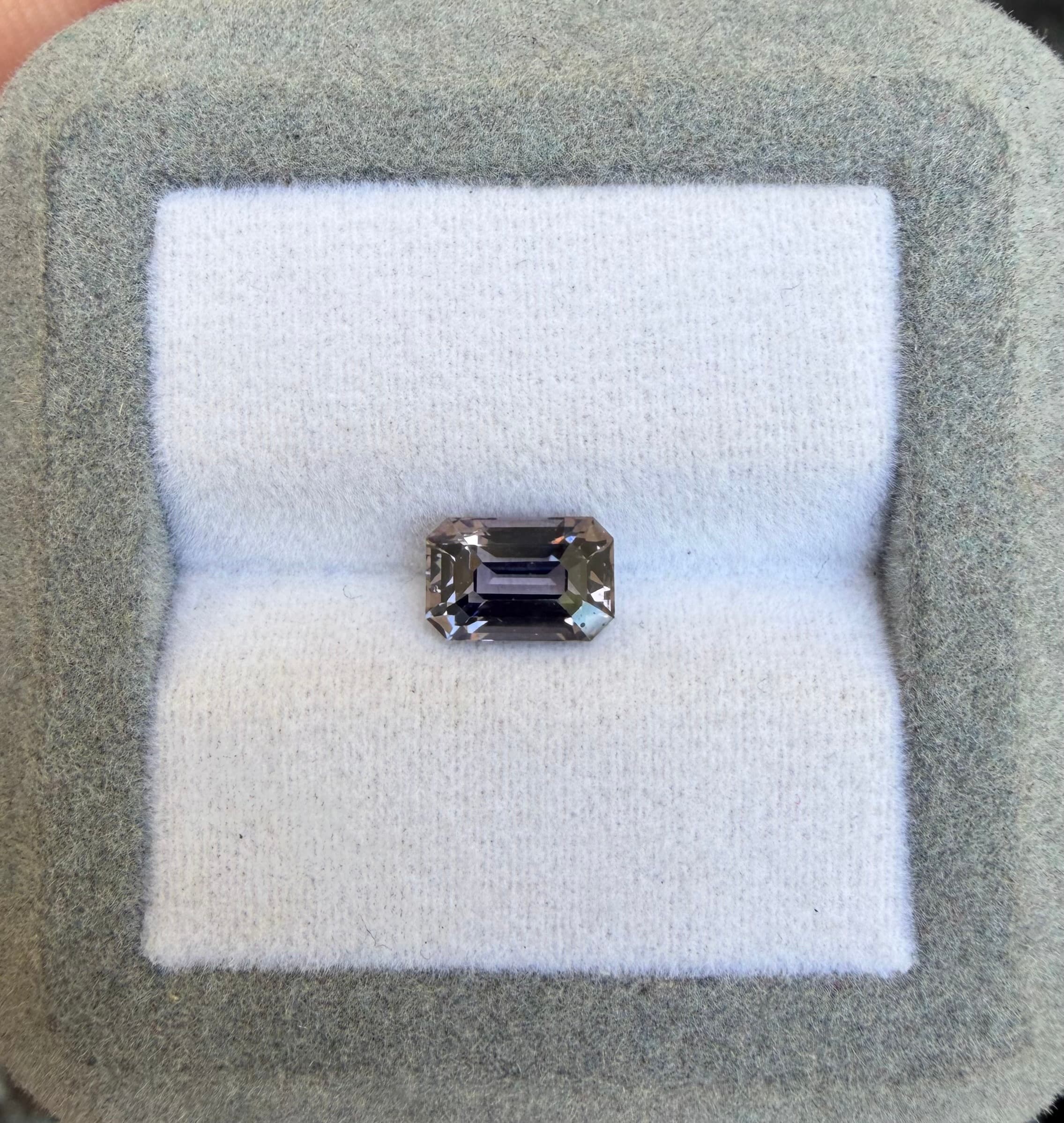 exemple — spinelle 1,71 ct