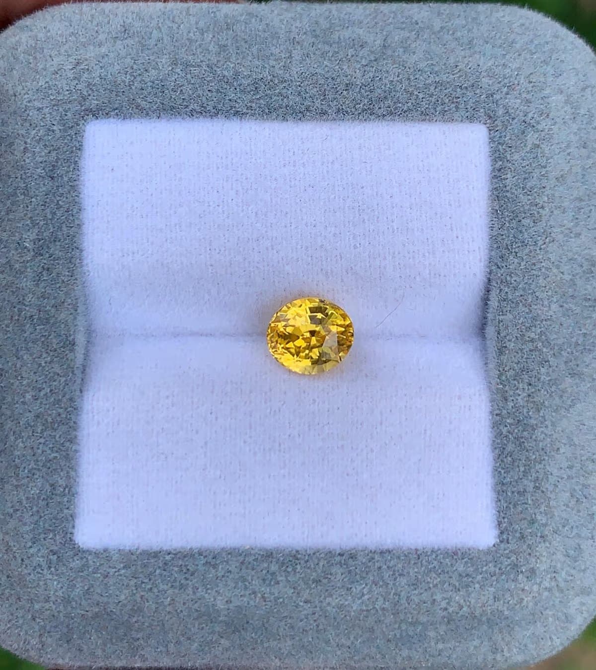saphir jaune 3 ct