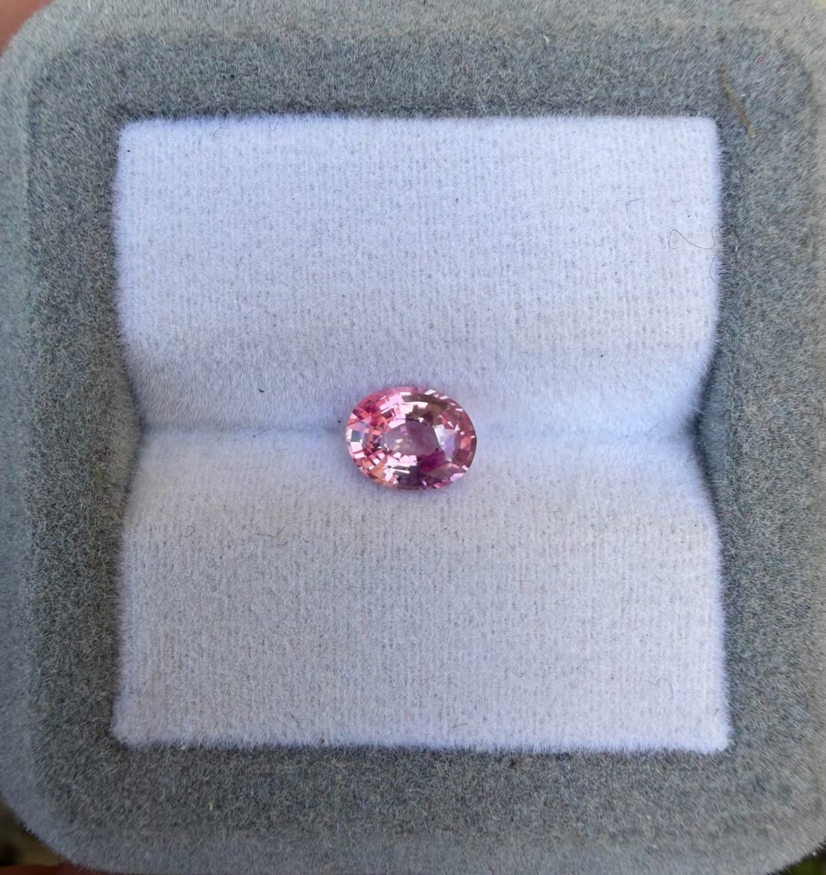 saphir rose 1,6 ct