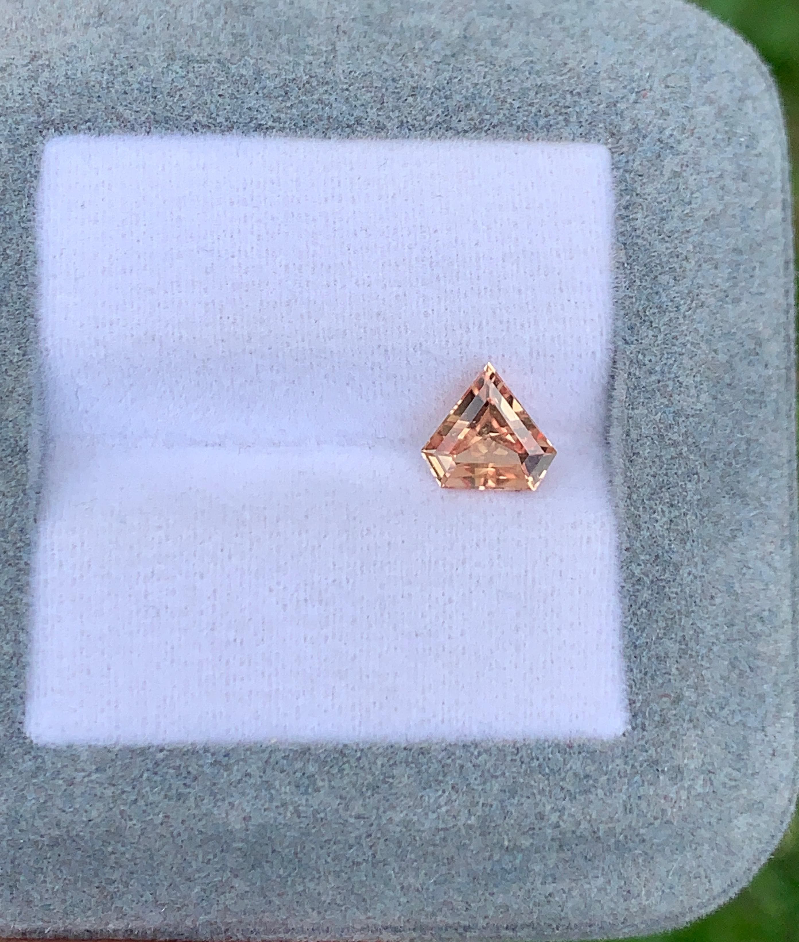 étude — orange fantaisie 1,06 ct