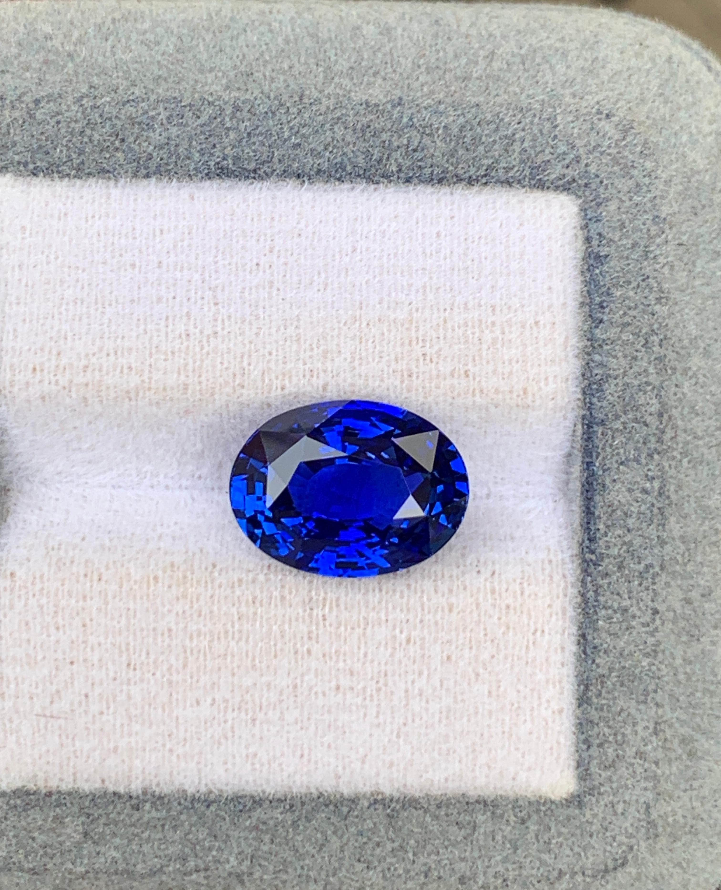 exemple — saphir bleu 7,05 ct