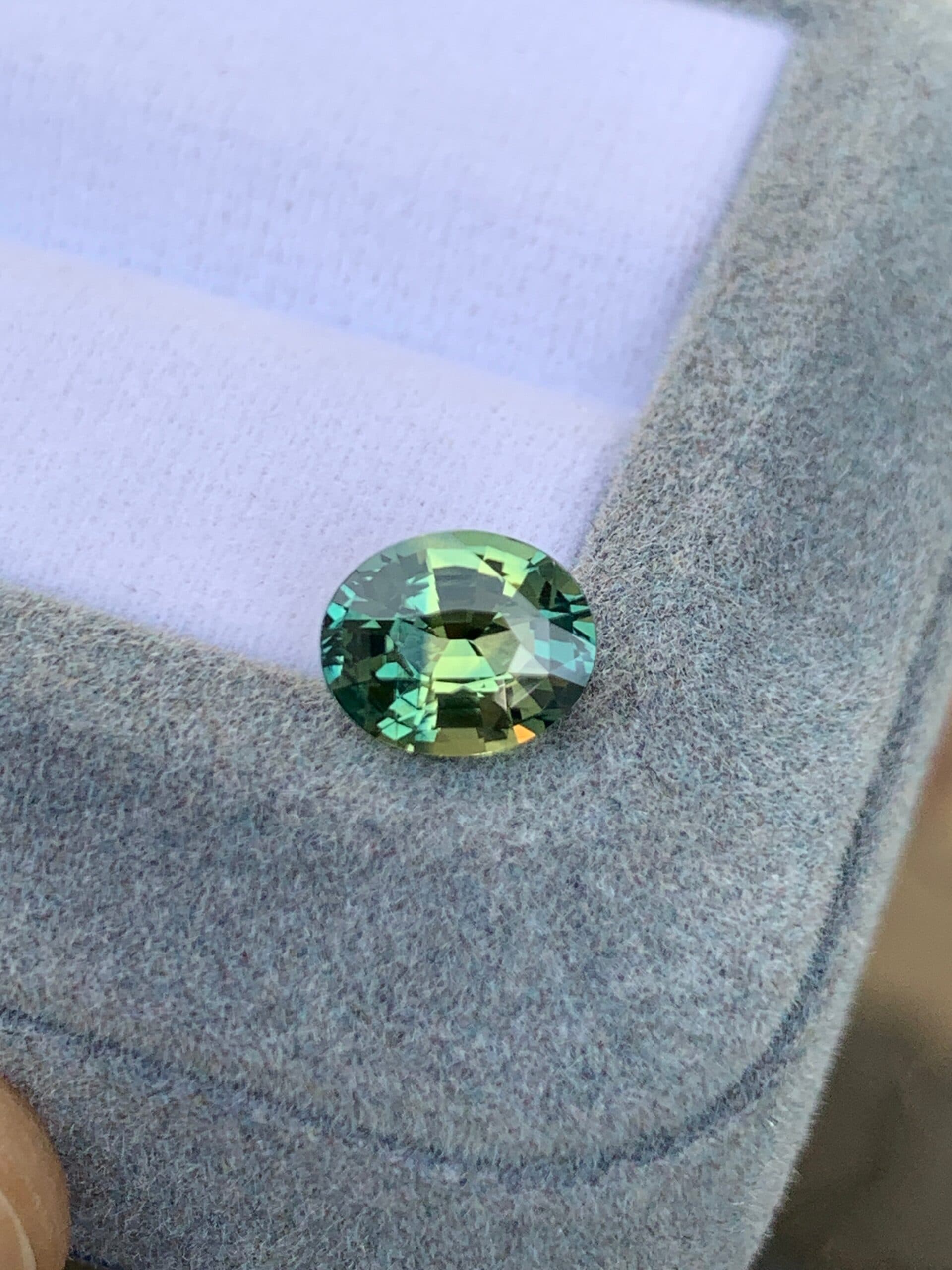 Saphir Teal Ovale de 2,04ct — Sri Lanka