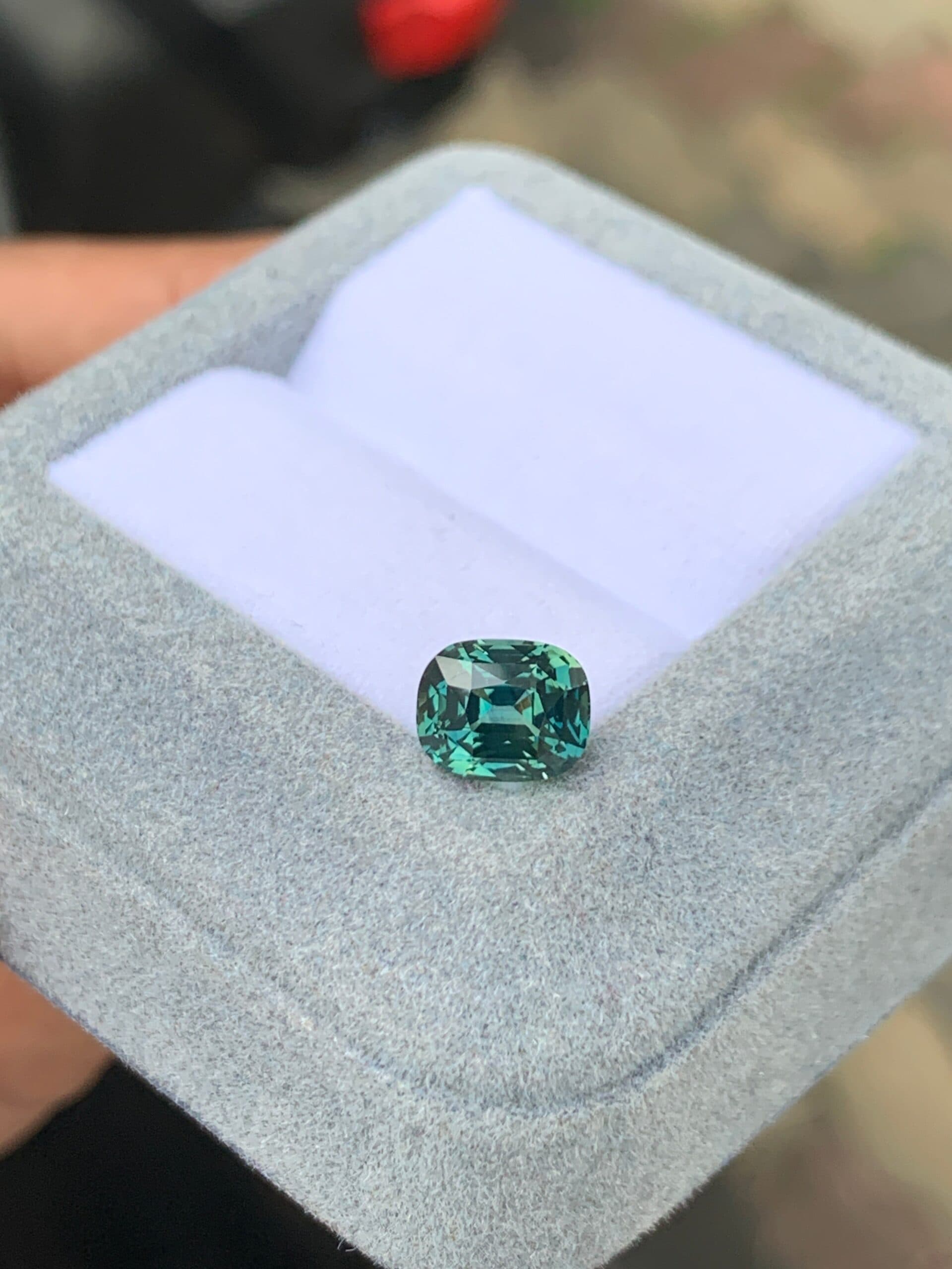 Saphir Teal Coussin de 2,53ct