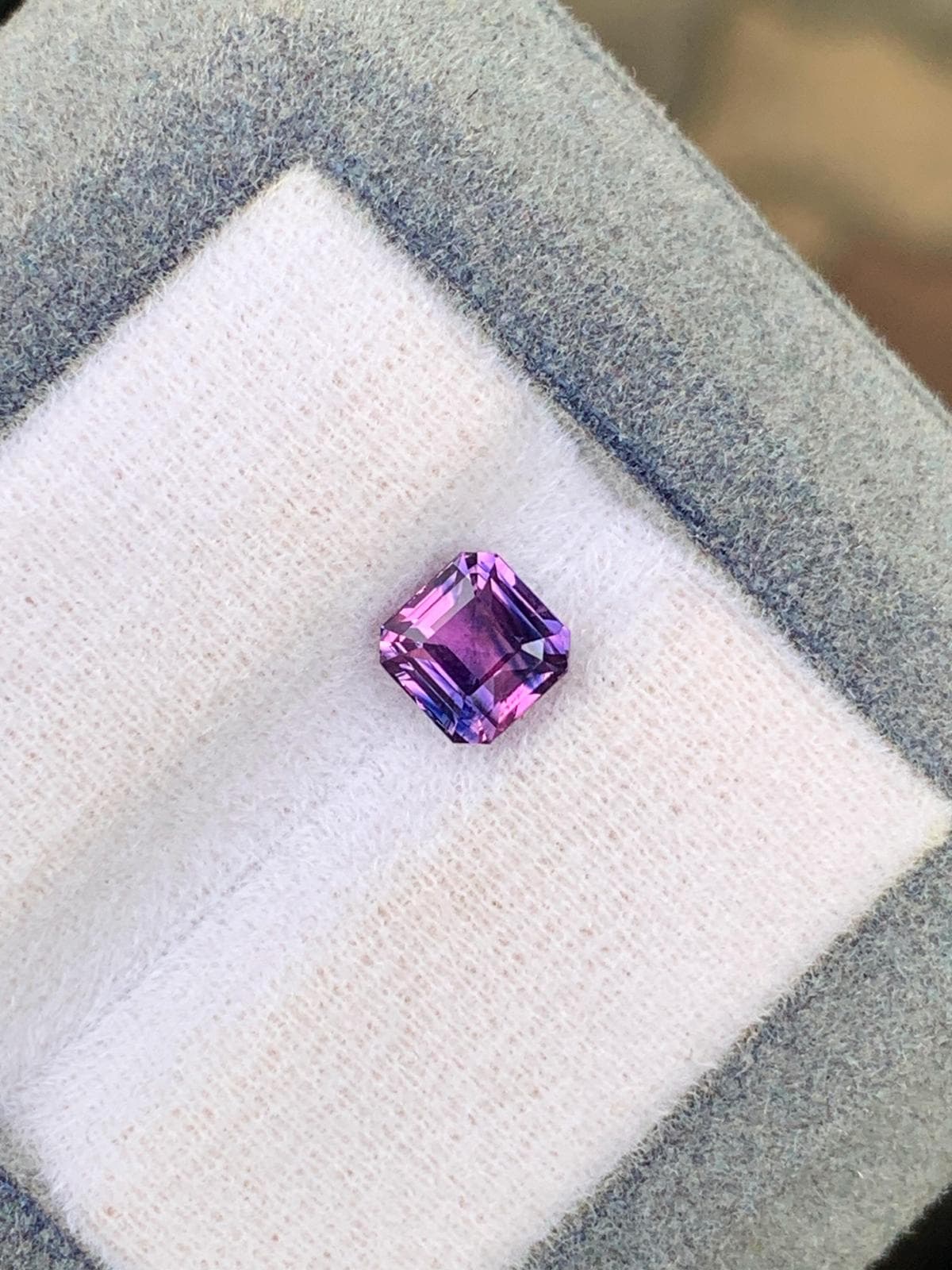 Saphir Bicolore Carré de 1,54ct