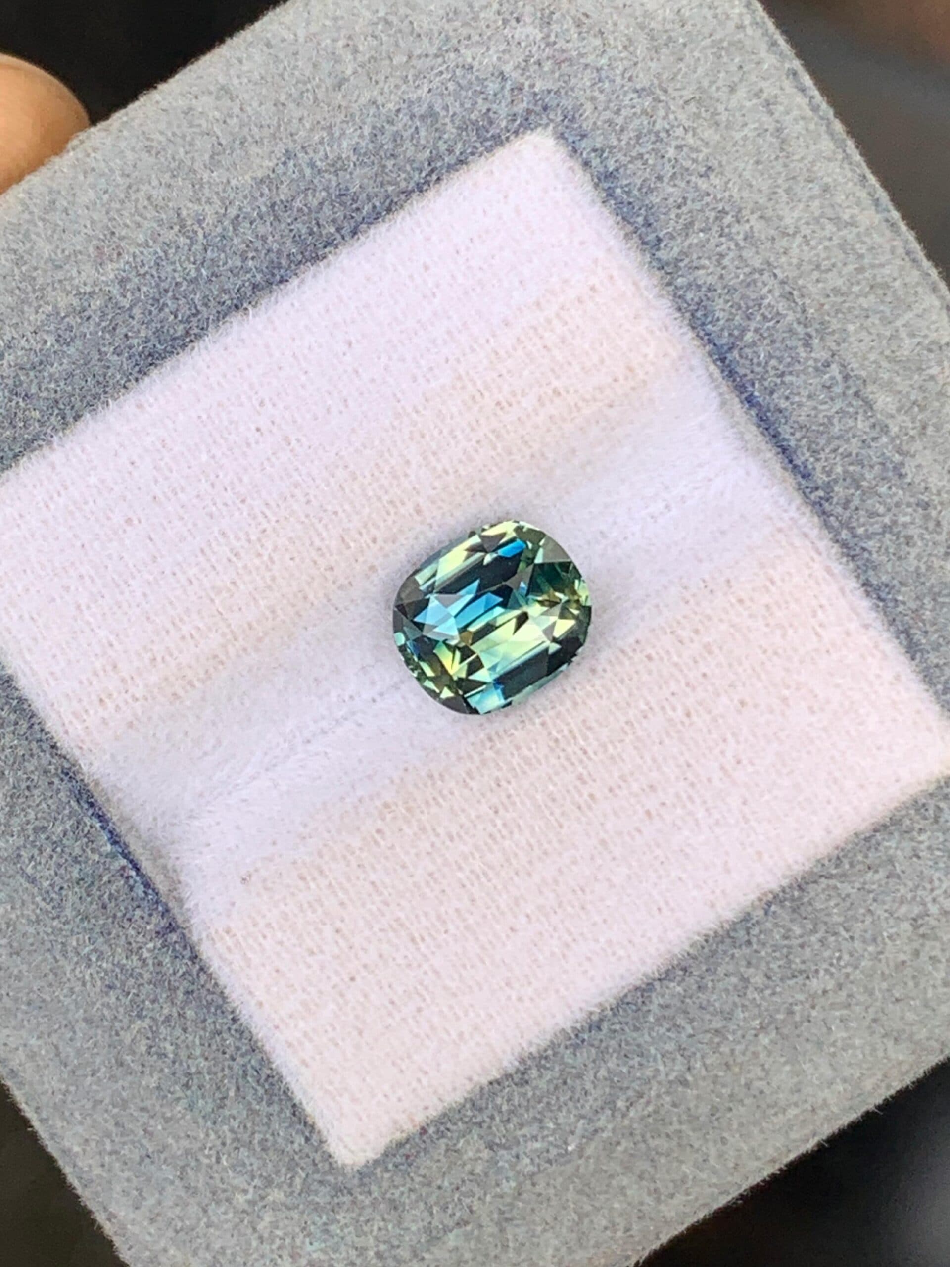 Saphir Bicolore Coussin de 3,12ct
