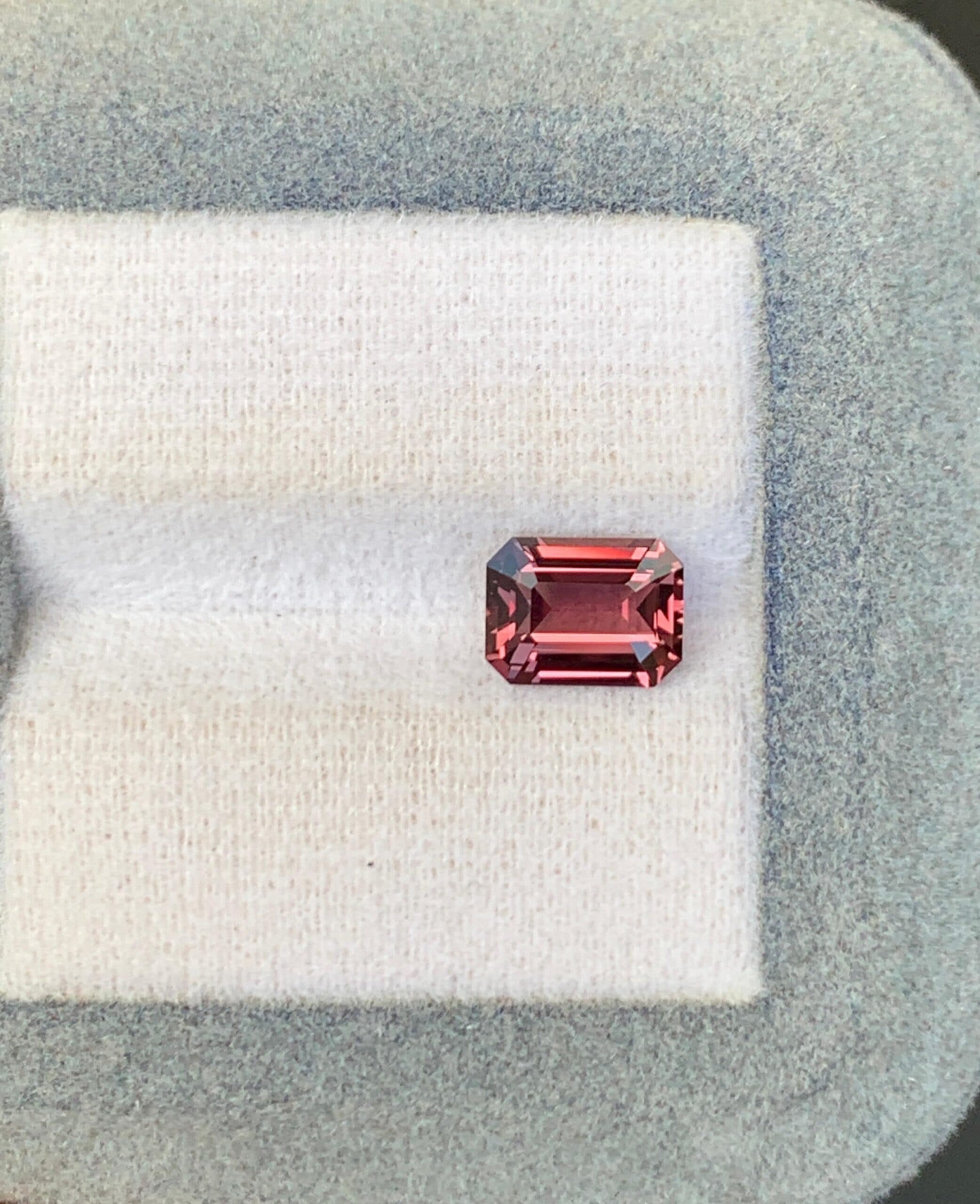 Saphir Orange Rectangle de 2,15ct