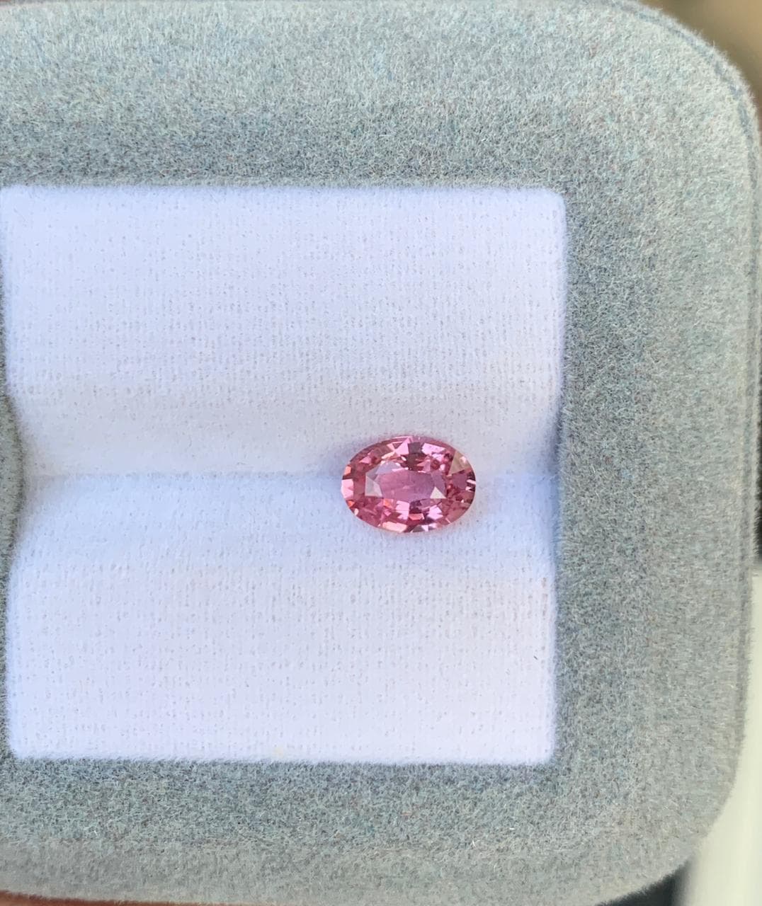 Saphir Padparadscha Ovale de 1,11ct