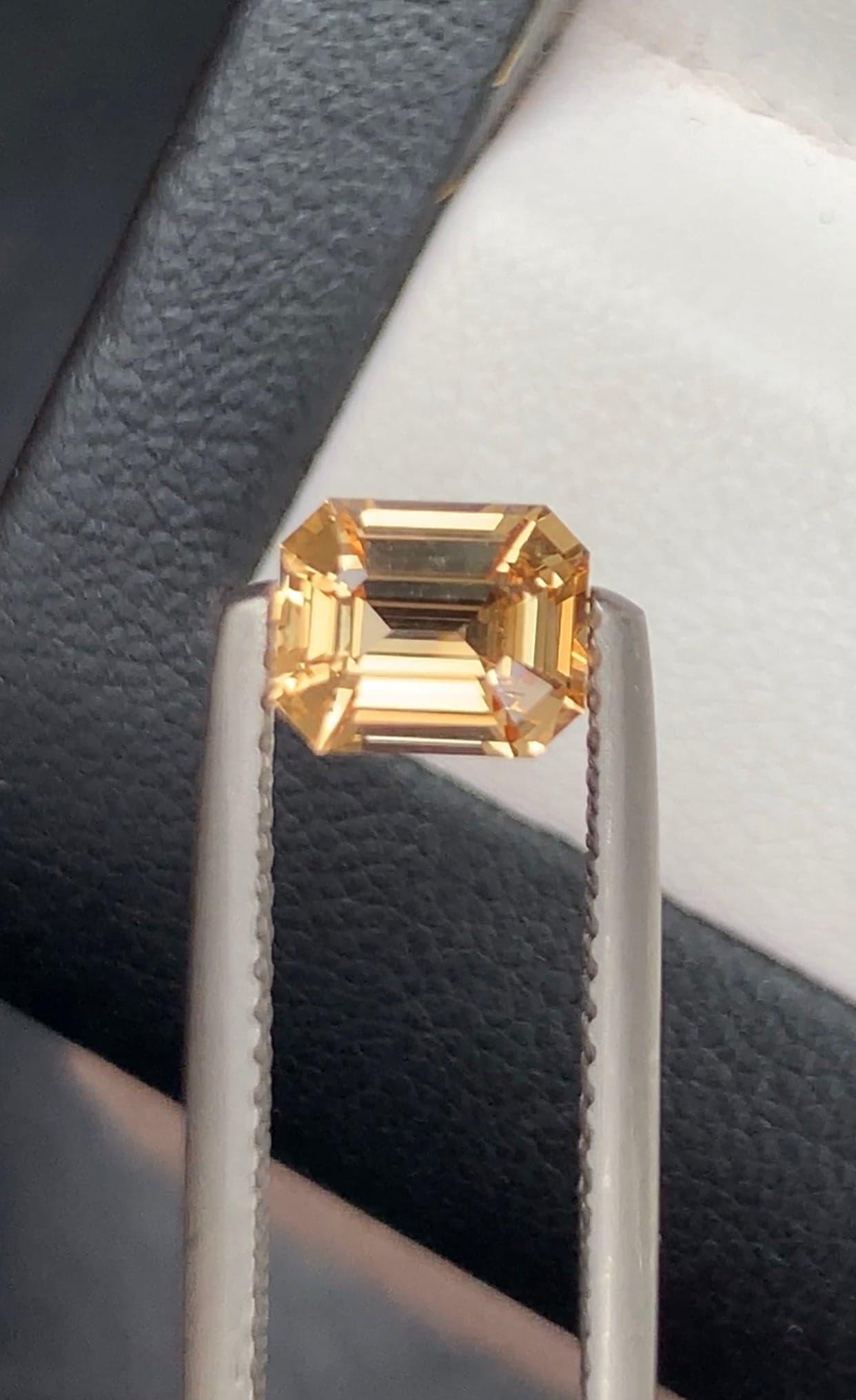 Saphir Orange Emerald Cut de 1,16ct