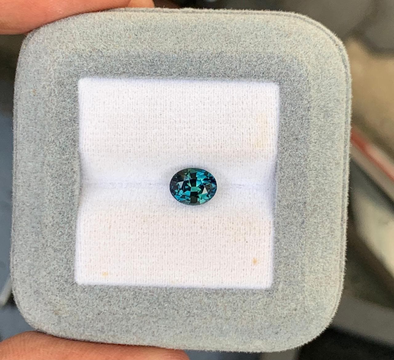 Saphir Teal Ovale de 1,67ct — Madagascar