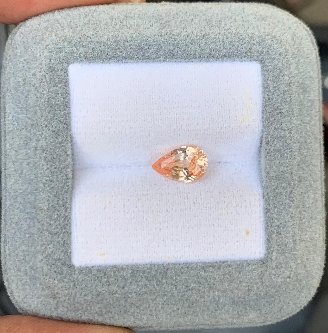 Saphir Orange Poire de 1,55ct — Madagascar
