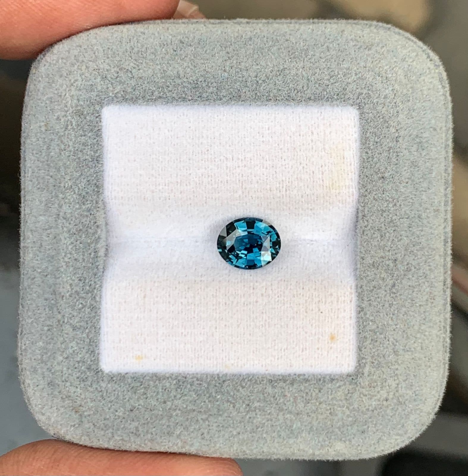 Saphir Teal Ovale de 1,53ct — Madagascar, Non Chauffé (2)