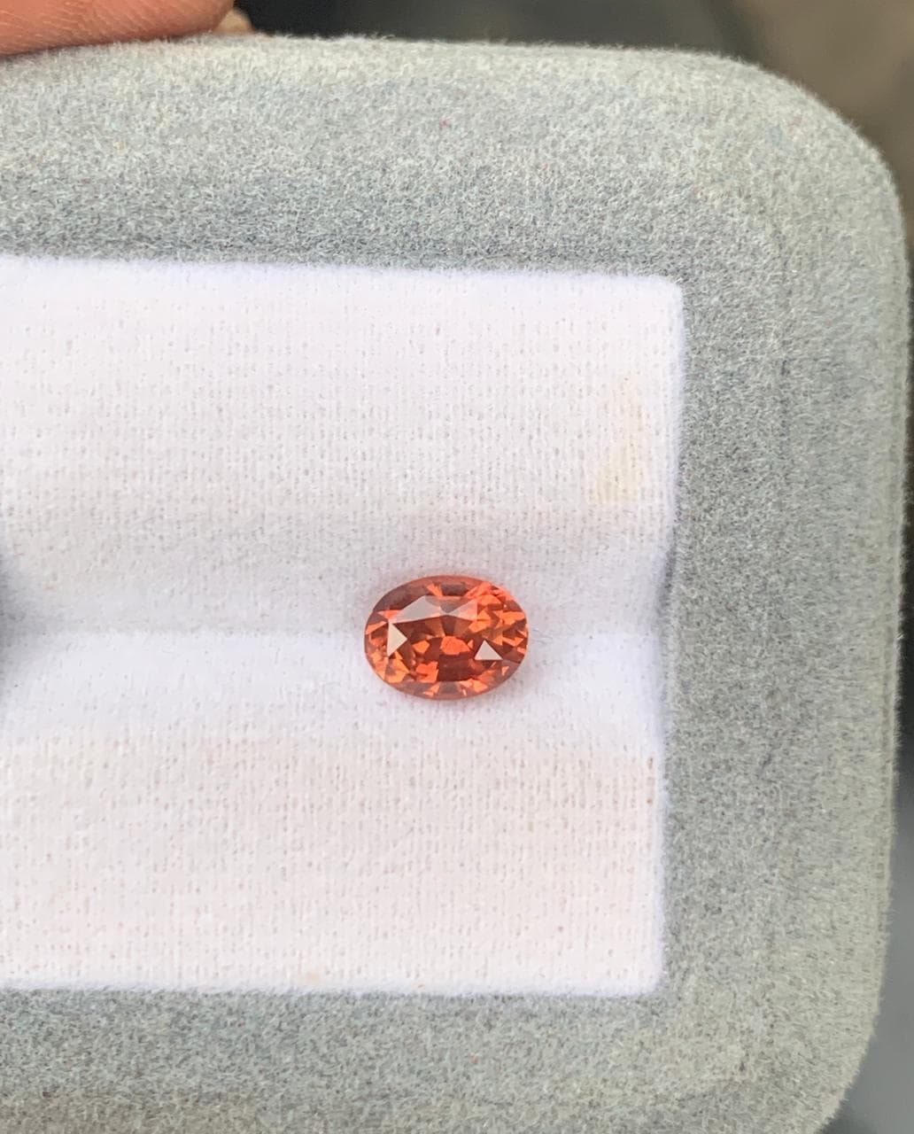Saphir Orange Ovale de 1,60ct — Tanzania