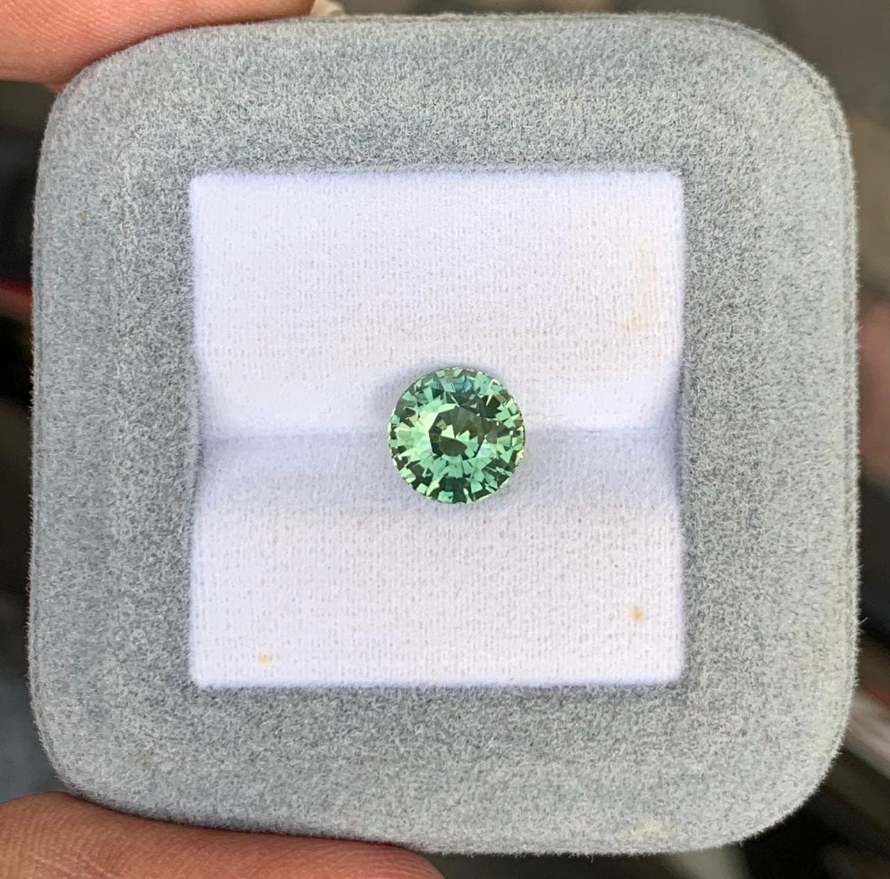 Saphir Vert Rond de 3,30ct