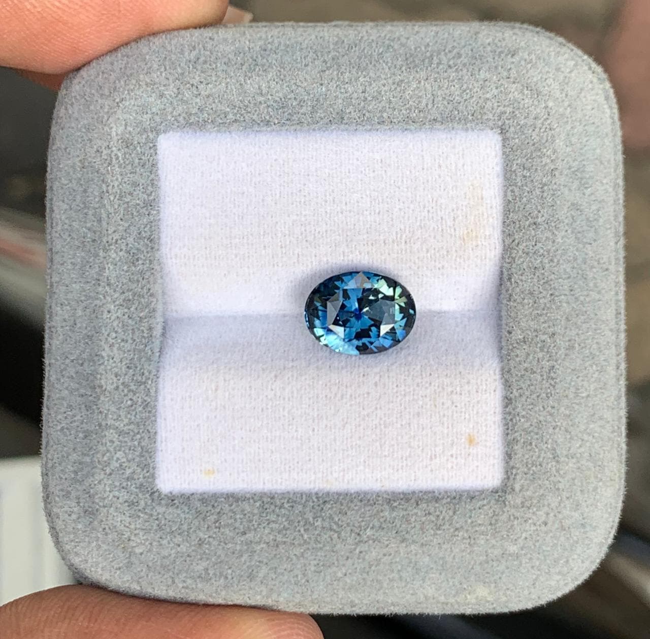 Saphir Teal Ovale de 3,54ct