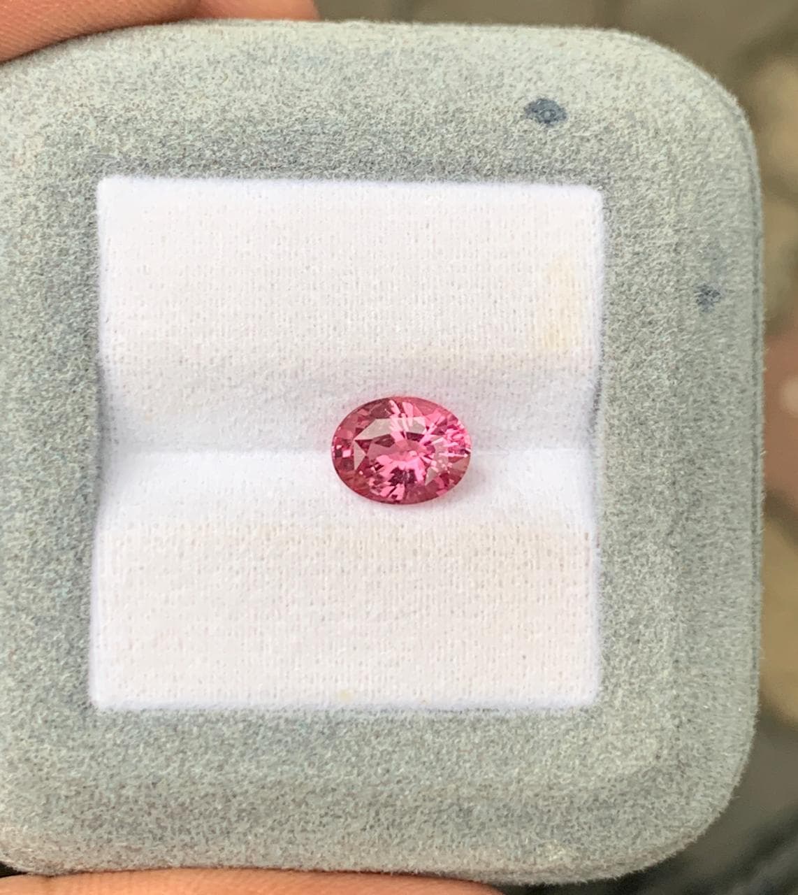 Saphir Padparadscha Ovale de 1,90ct