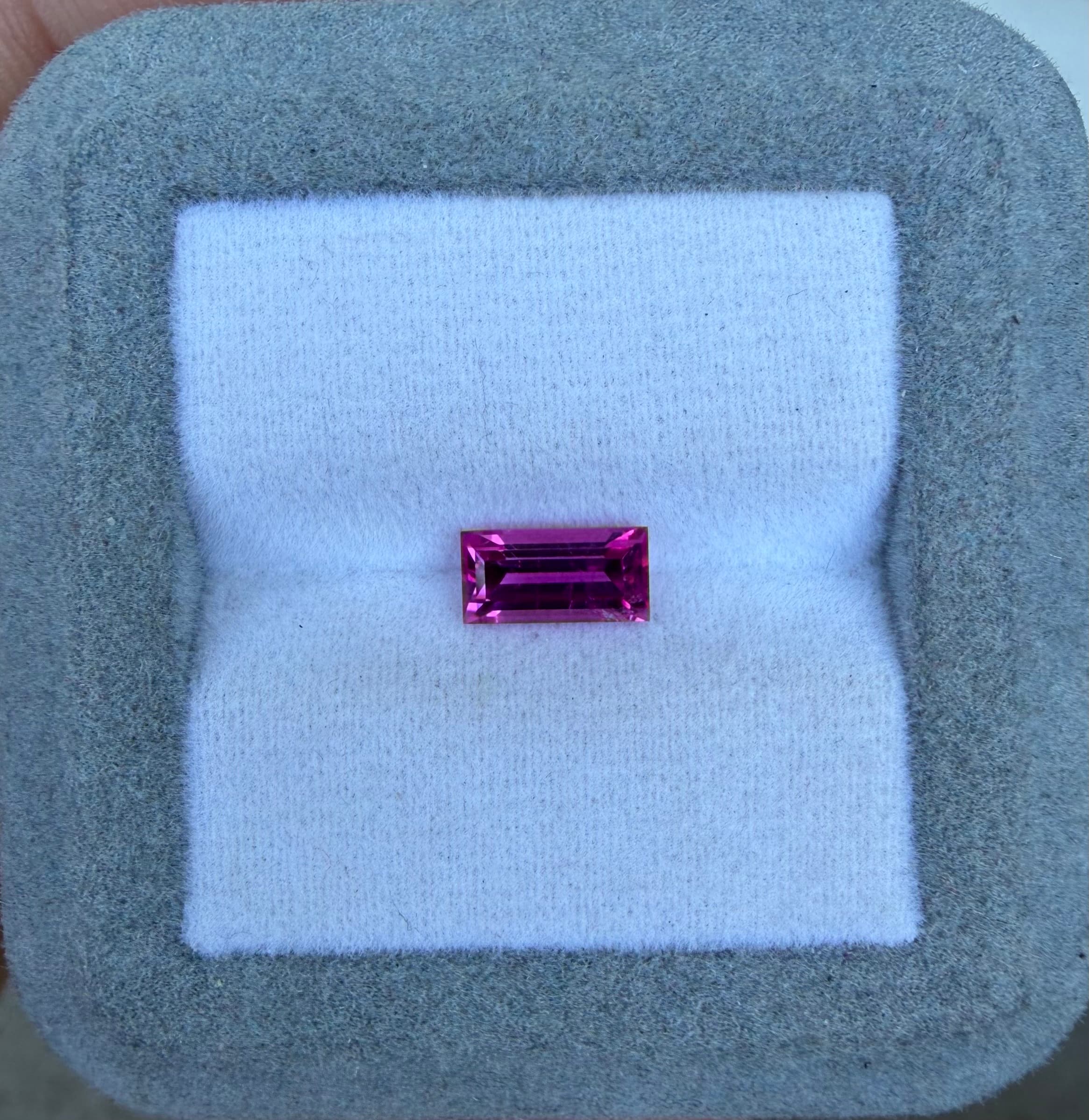 Tourmaline Rose Rectangle de 1,04ct