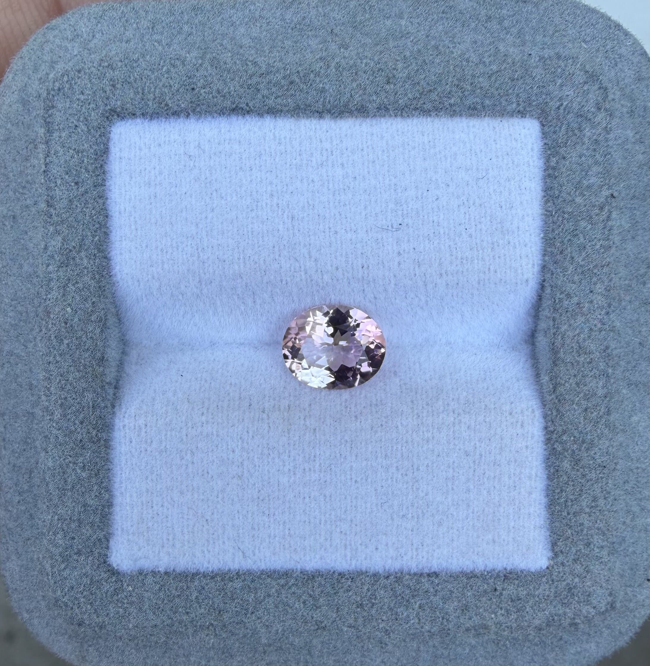 Tourmaline Rose Ovale de 1,06ct