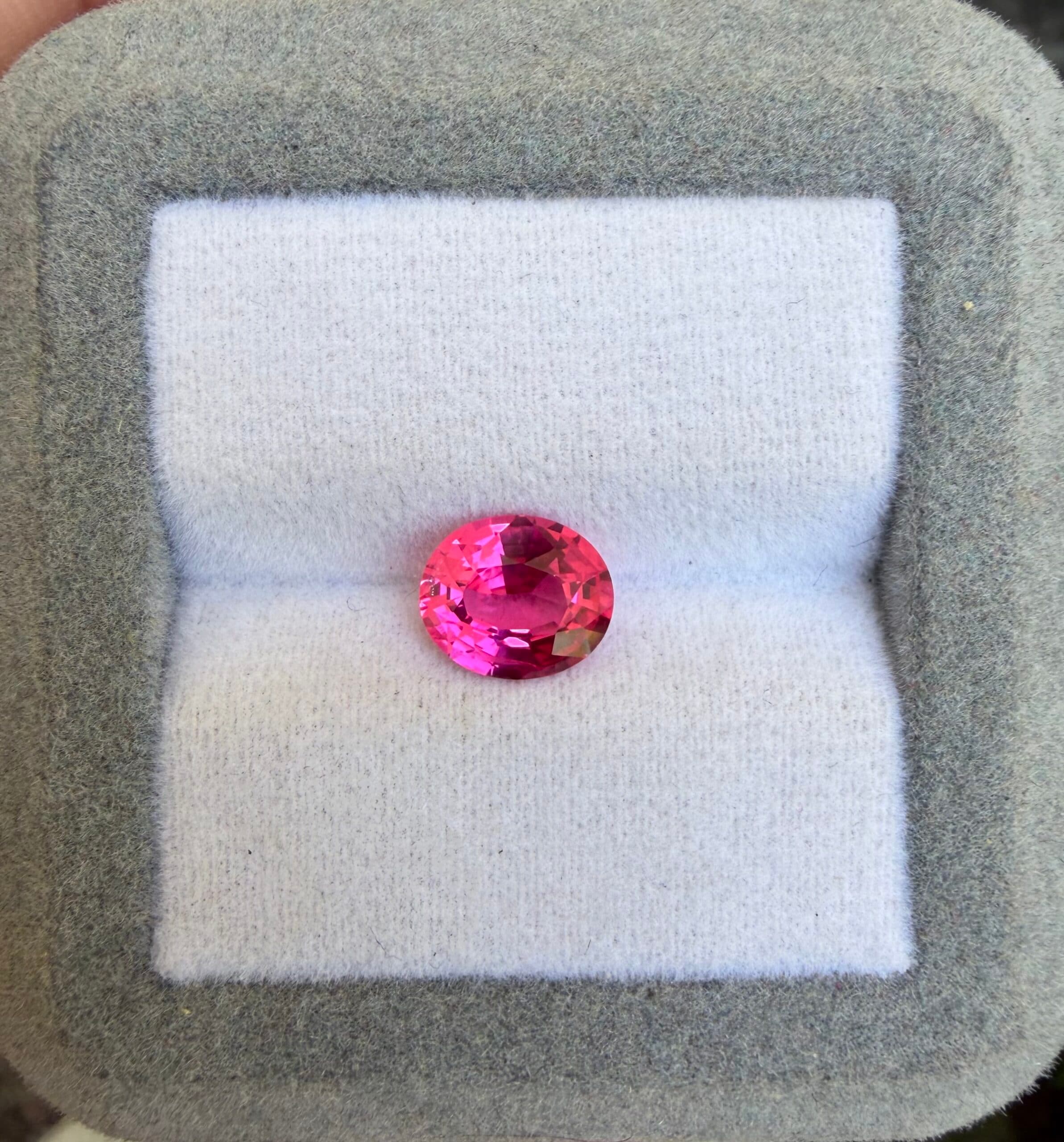 Spinelle Rose Ovale de 1,78ct