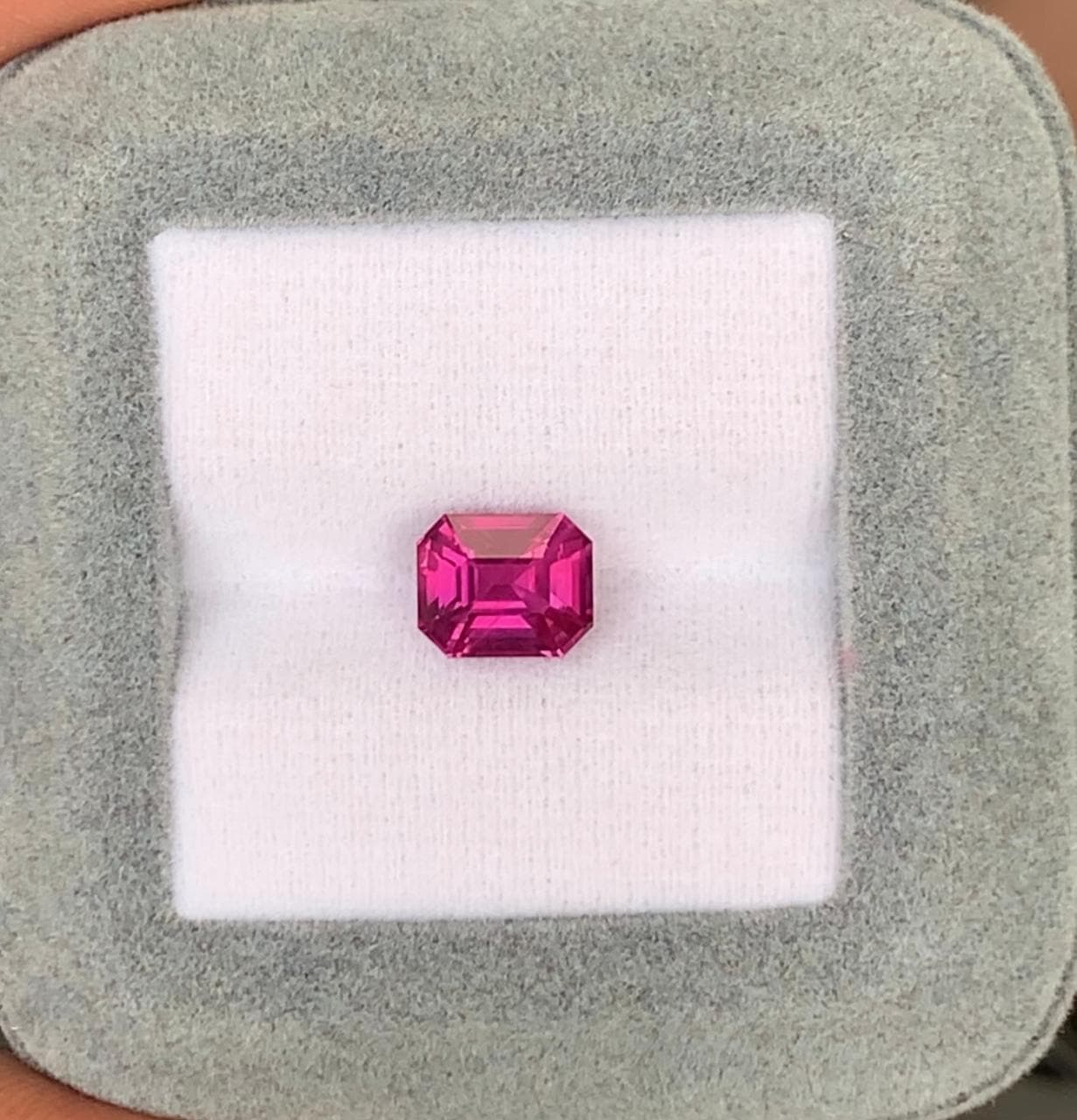 Saphir Rose Rectangle de 2,55ct