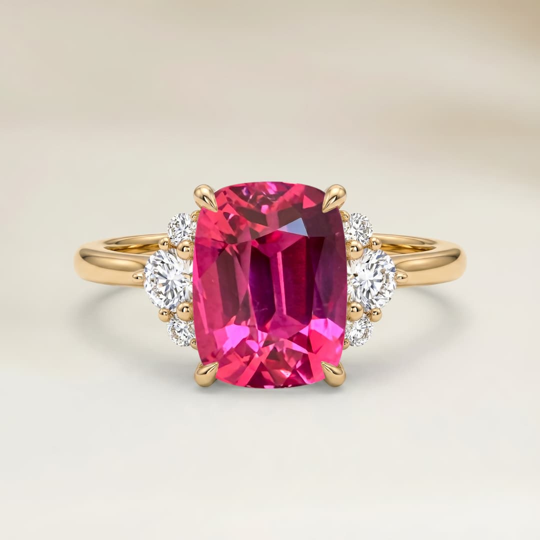 Bague Epaulé Spinelle Rose Coussin de 2,02ct
