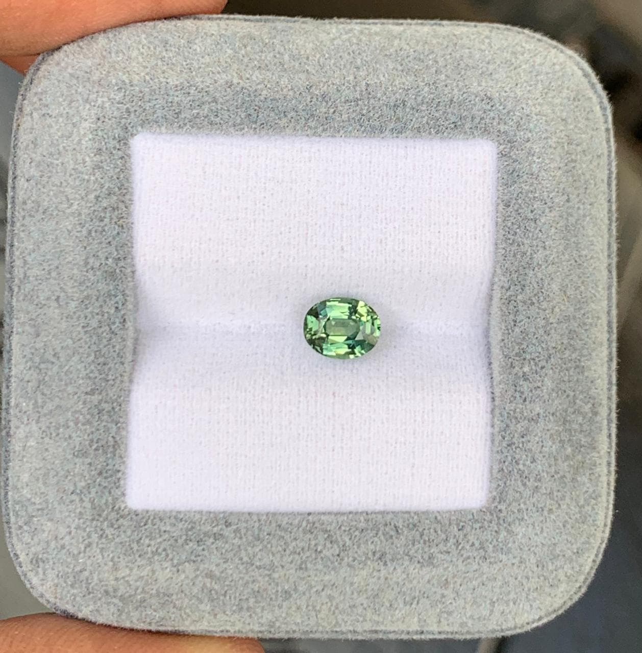 Saphir Vert Ovale de 1,14ct