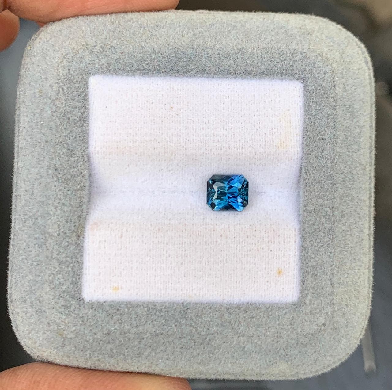 Saphir Teal Radiant de 1,11ct