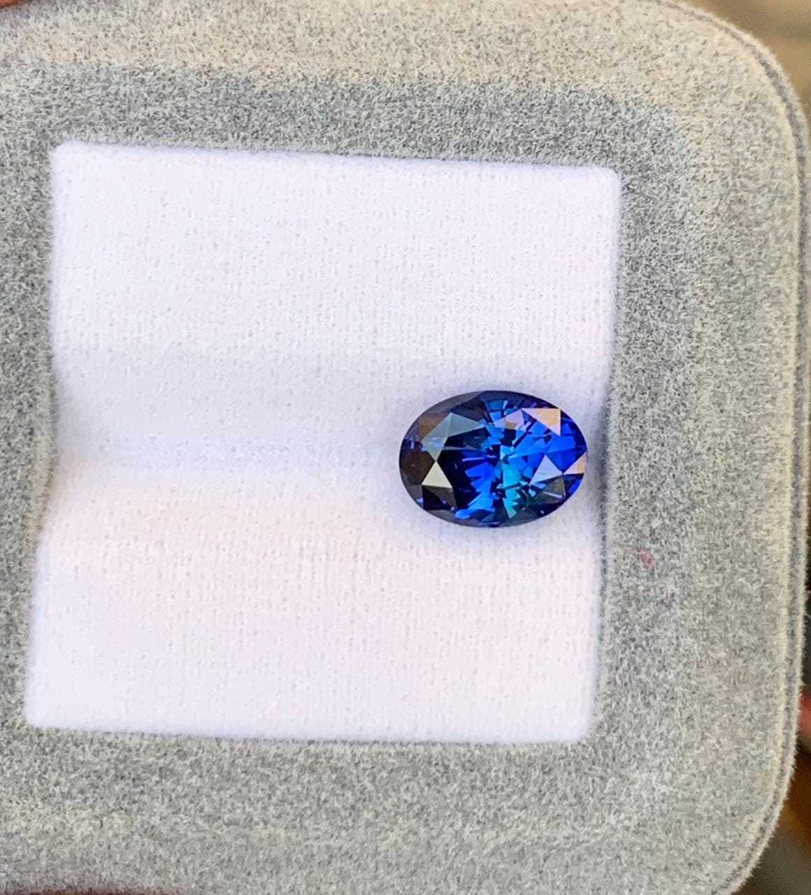 Saphir Bleu Ovale de 3,53ct