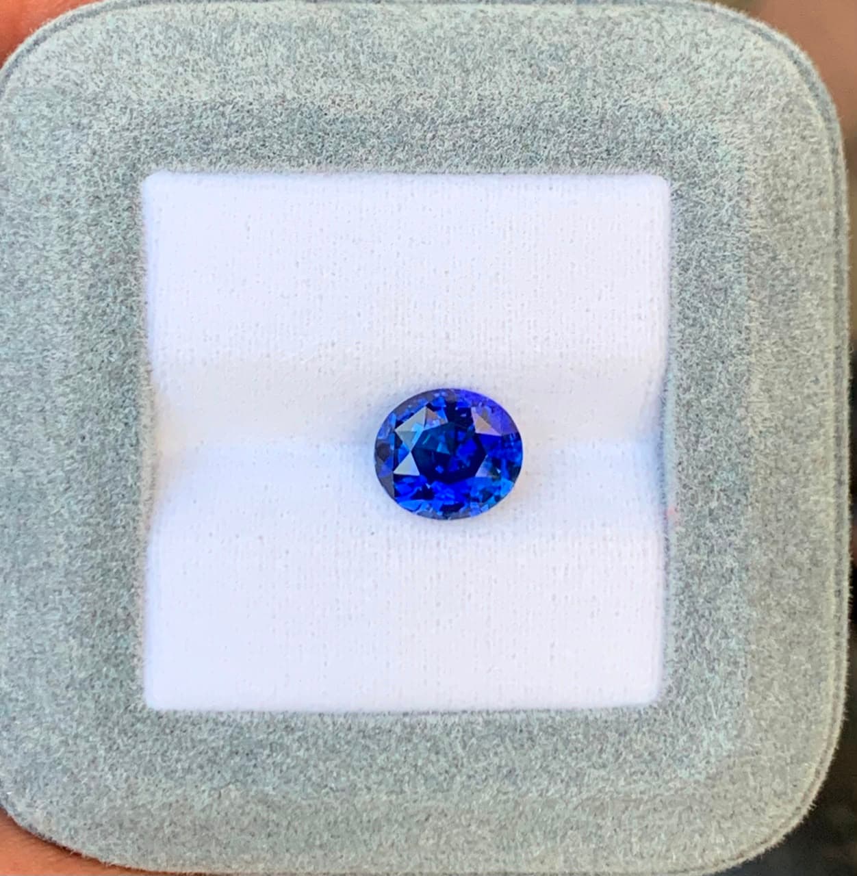 Saphir Bleu Ovale de 3,05ct — Sri Lanka