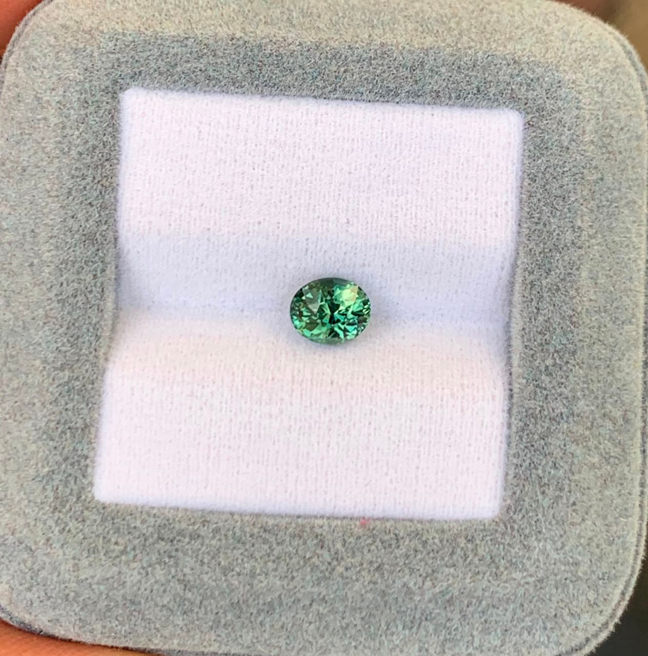 Saphir Teal Ovale de 1,08ct