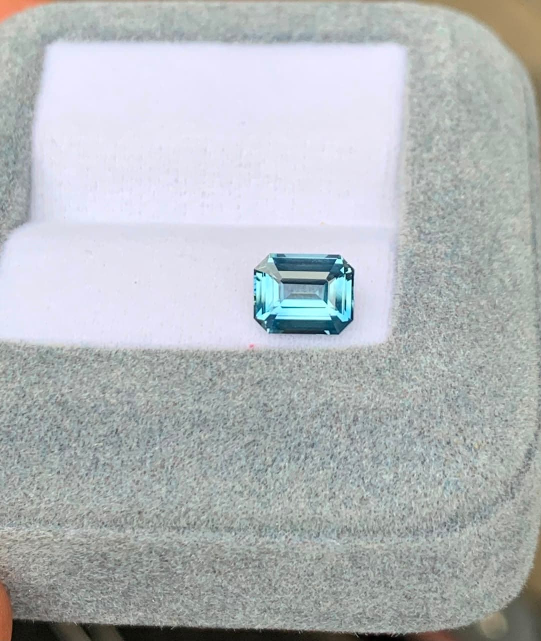 Saphir Teal Rectangle de 1,56ct