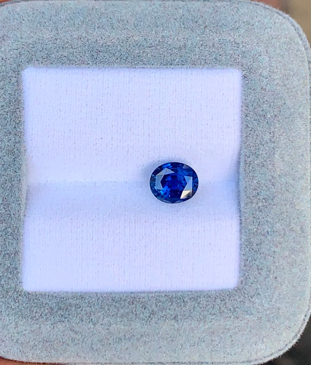 Saphir Bleu Ovale de 1,65ct