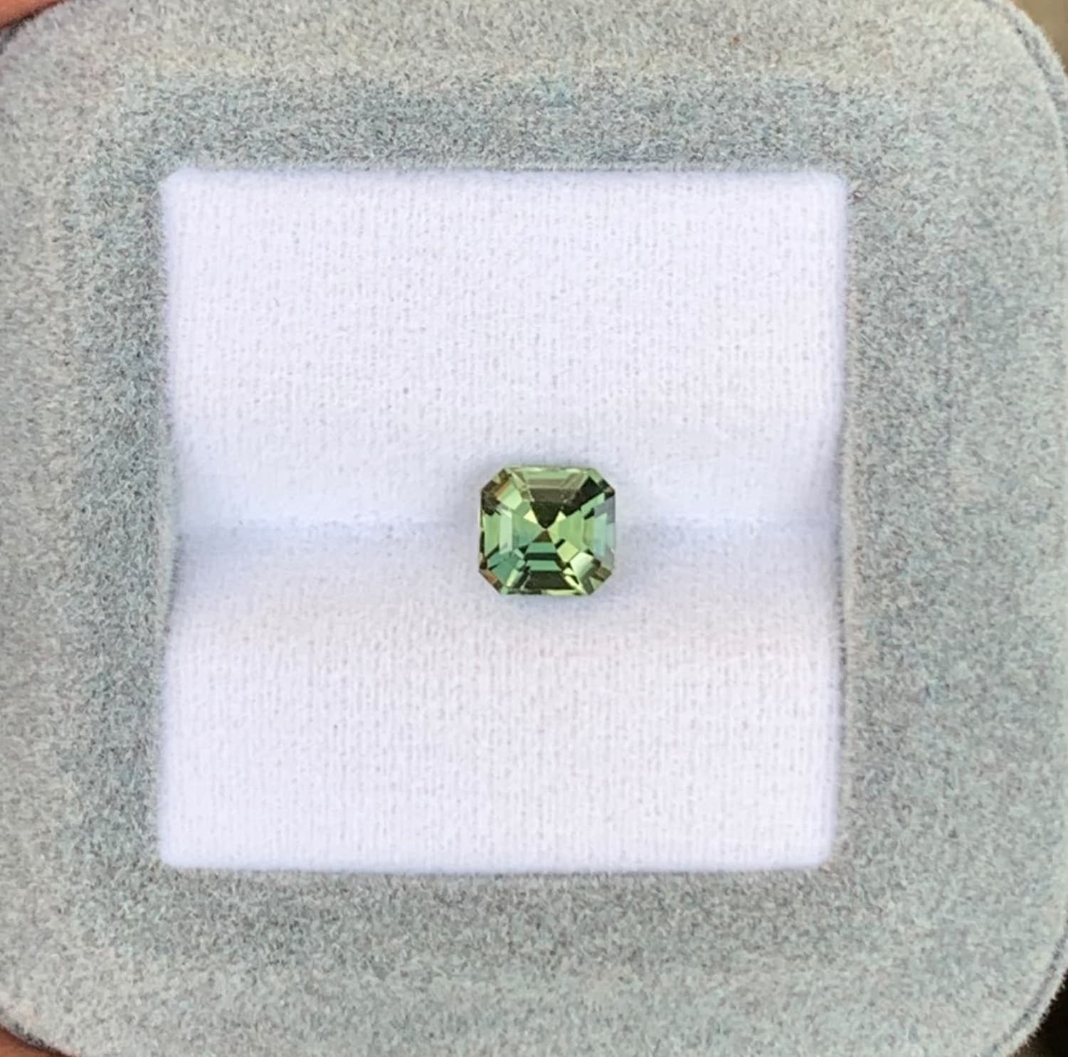 Saphir Vert Rectangle de 1,46ct