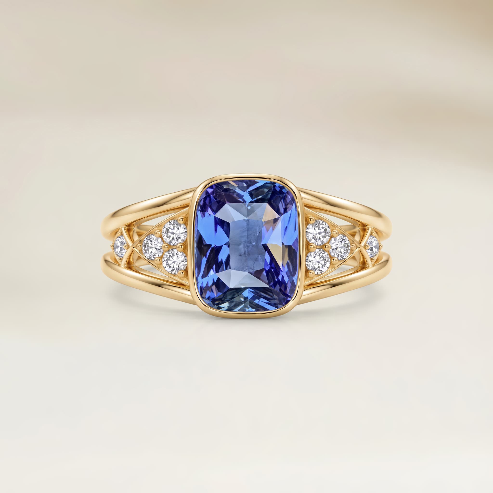 Bague Moderne Saphir Bleu Coussin de 2,26ct