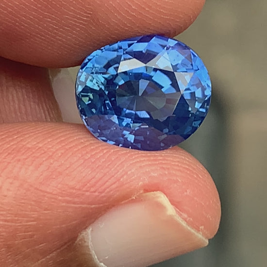 Video Saphir Bleu 7,53ct taille ovale